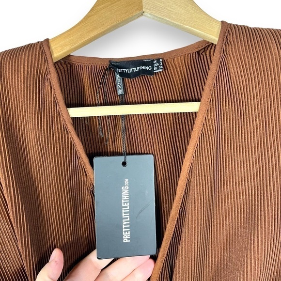 Pretty Little Thing Pleated Shoulder Pad Flared Leg Jumpsuit, Chocolate, Size 2 - Picture 9 of 13